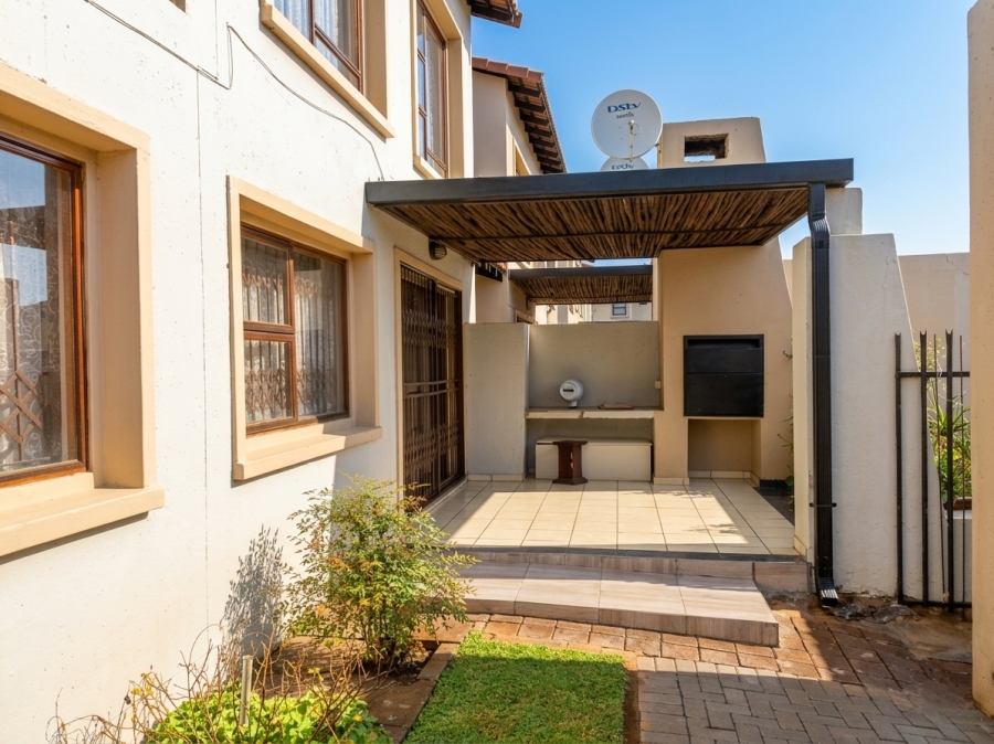 3 Bedroom Property for Sale in Waterval East North West